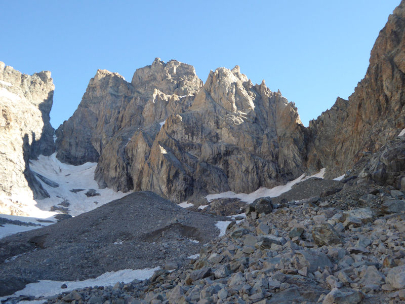 SW face of Aiguille de Sialonze (Rick climbed Super Pilou - TD-)